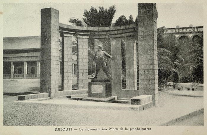 Monument aux morts de la WWII, Djibouti, démonté en 2006