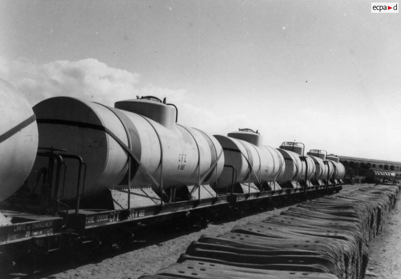 Train pétrolier à Djibouti en 1949