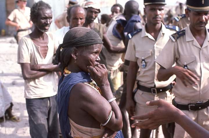 Contrôle des Djiboutiens en 1967.