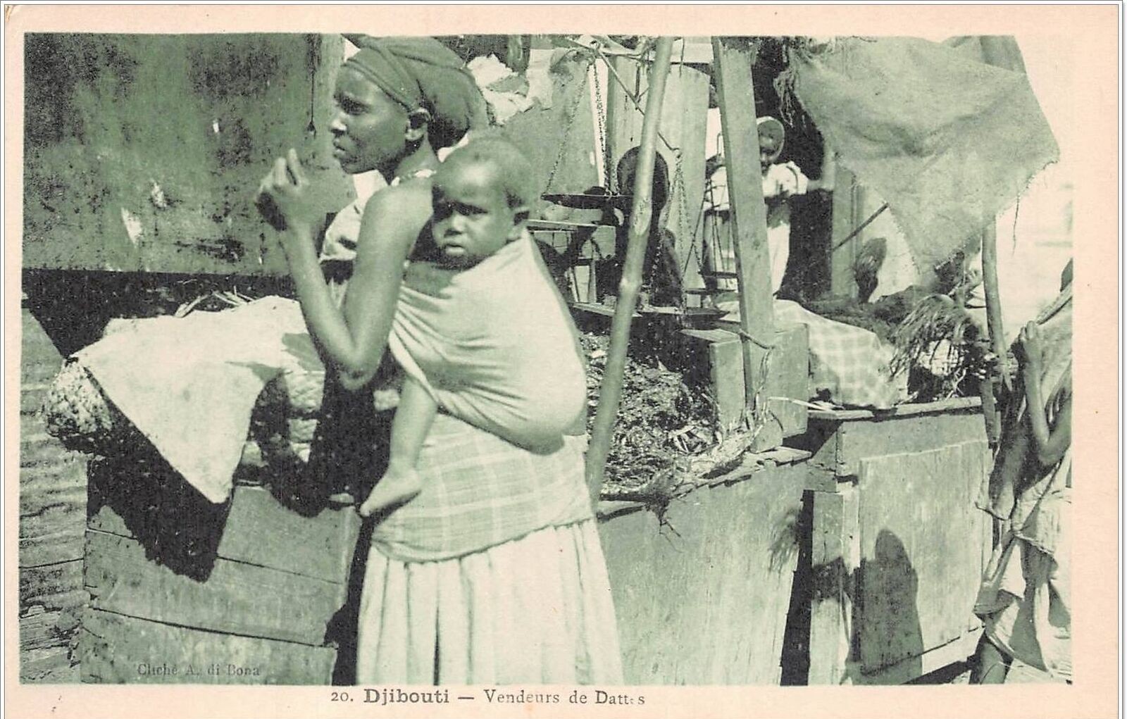 Vendeuses de dattes entre 1900-1910